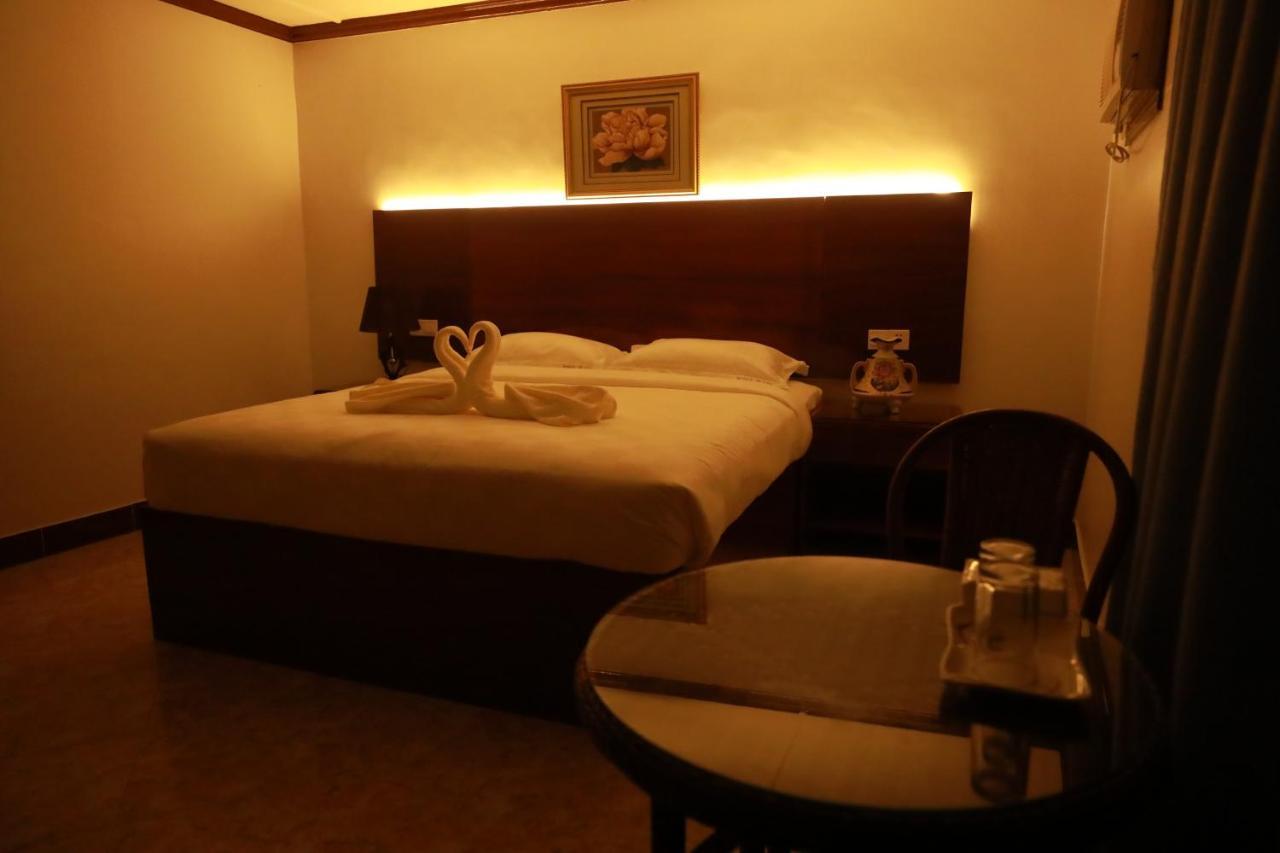 Bohol Plaza Mountain Resort And Restaurant Dauis Exterior foto